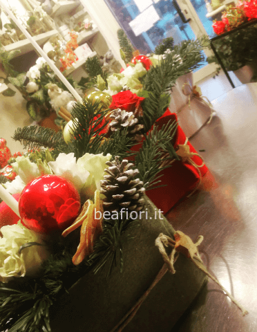 Torta floreale natalizia